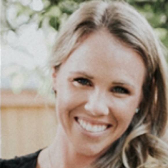 Meet your Posher, Lauren - Picture 1 of 1